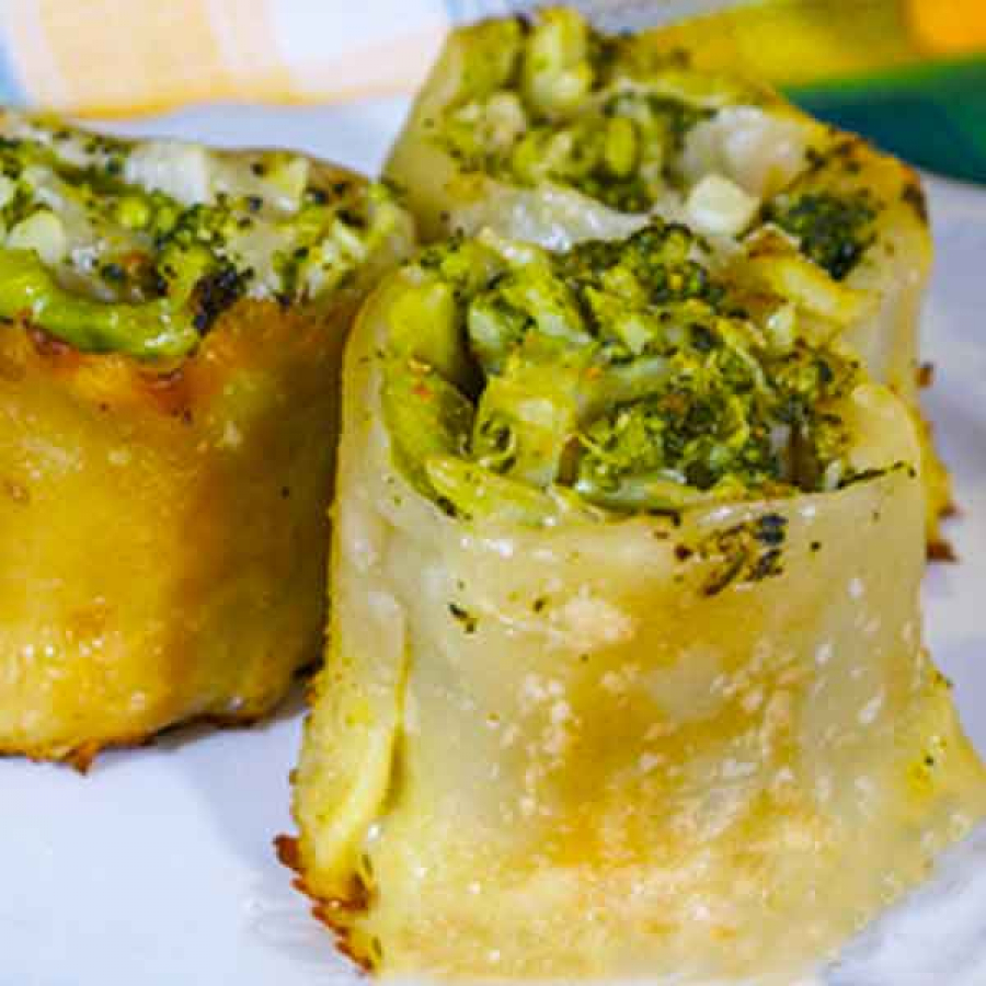 Мучные пенёчки с начинкой из капусты брокколи