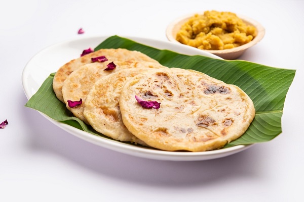 Puran-poli-Indian-sweet-flatbread.jpg