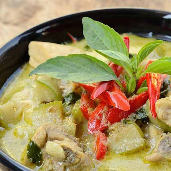 Рецепт - Тайское зеленое карри с курицей